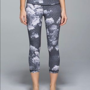 Lululemon Wunder Under Crop II *Full-On Luon